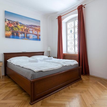 Historic Spirit At Studio Under The Prague Castle エクステリア 写真